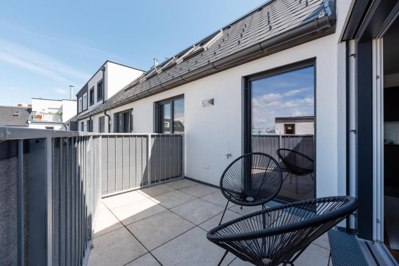 Stylisches Apartment In Zentraler Gruenruhelage Mit Garagenplatz เวียนนา ภายนอก รูปภาพ