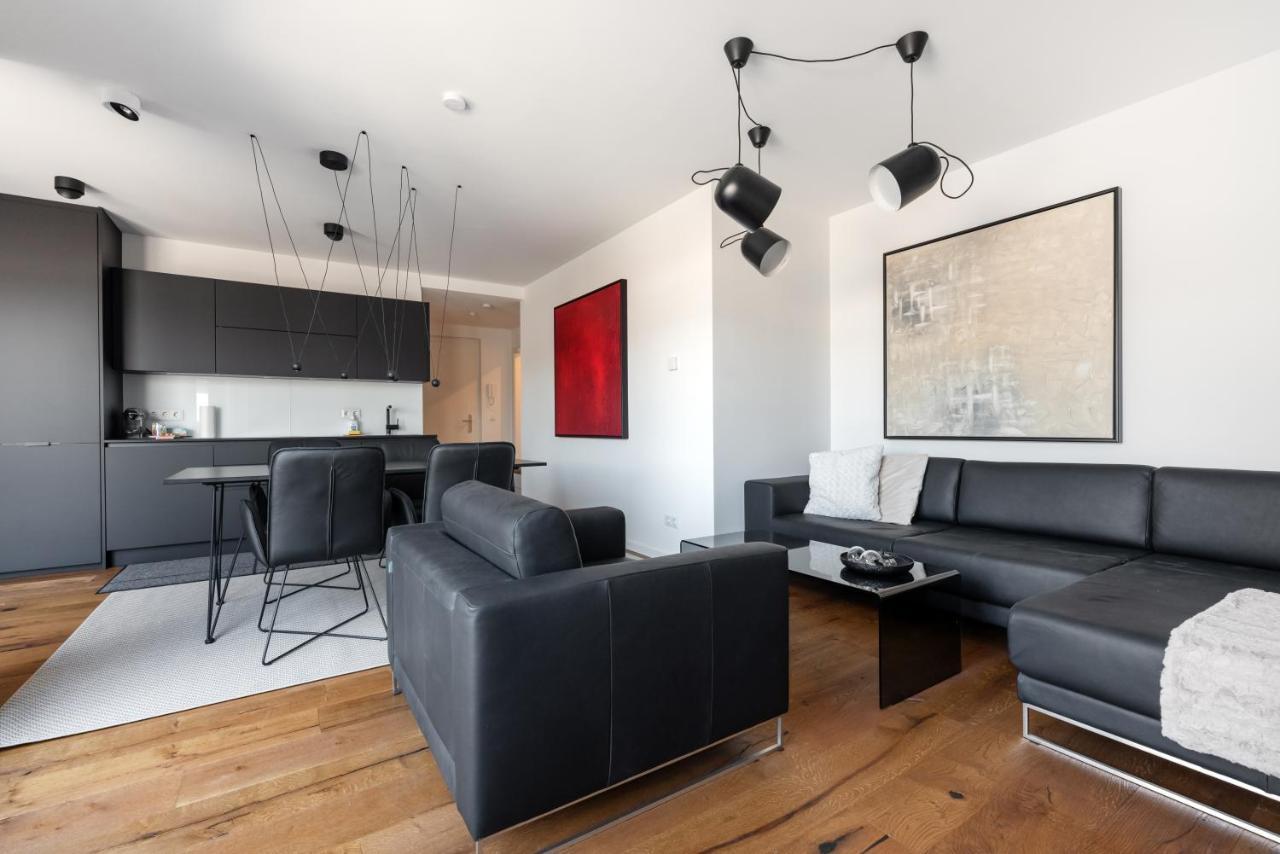 Stylisches Apartment In Zentraler Gruenruhelage Mit Garagenplatz เวียนนา ภายนอก รูปภาพ